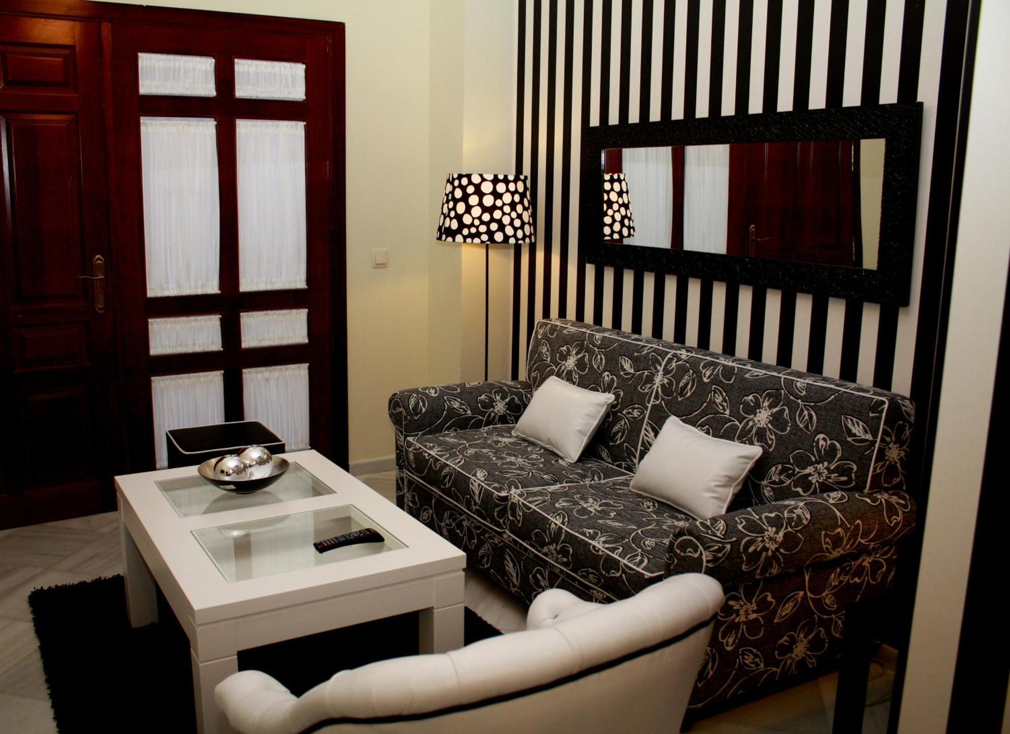 Singular Pilatos Apartment Seville Ngoại thất bức ảnh